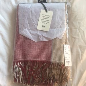 Brand new Two Way Stole